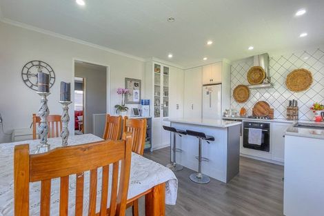 Photo of property in 15 Hillcrest Street, Tirau, 3410