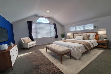 Photo of property in 83b Old Lake Road, Narrow Neck, Auckland, 0624