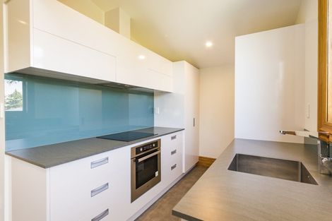 Photo of property in 73a Savage Crescent, West End, Palmerston North, 4412