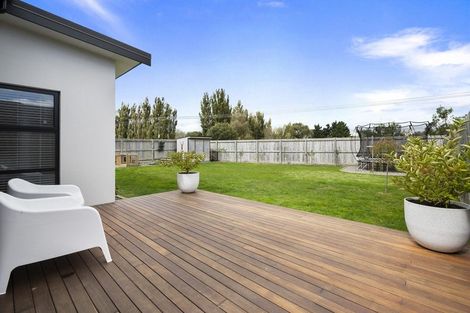 Photo of property in 34 Freedom Drive, Kelvin Grove, Palmerston North, 4414