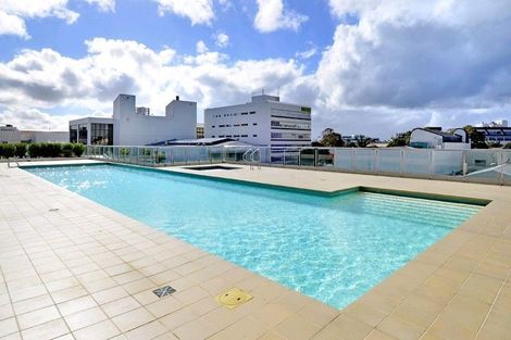 Photo of property in Sentinel Apartments, 1402/3 Northcroft Street, Takapuna, Auckland, 0622