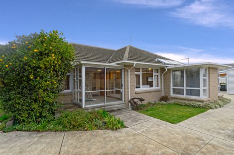 Photo of property in 21 Kinnaird Place, Hillmorton, Christchurch, 8025