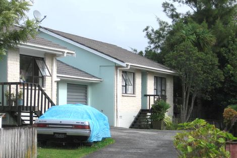 Photo of property in 95a Manhattan Heights, Glendene, Auckland, 0602