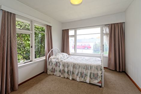 Photo of property in 21 Kinnaird Place, Hillmorton, Christchurch, 8025