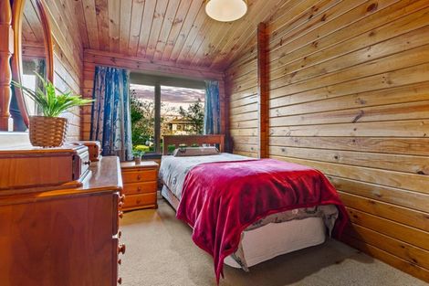 Photo of property in 124 West Harbour Drive, West Harbour, Auckland, 0618