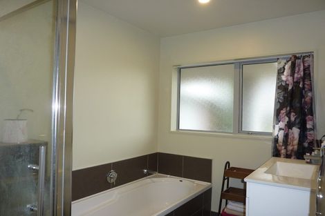 Photo of property in 4 Linden Grove Avenue, Hillmorton, Christchurch, 8024