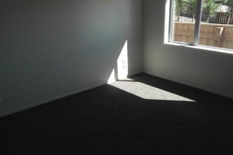 Photo of property in 11 Lavender Close, Spotswood, New Plymouth, 4310