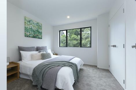 Photo of property in 5 Morihana Close, Glen Eden, Auckland, 0602