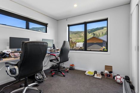 Photo of property in 30 Huntaway Close, Stoke, Nelson, 7011