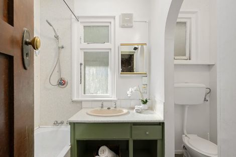 Photo of property in 283 Ohiro Road, Brooklyn, Wellington, 6021