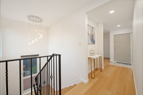 Photo of property in 18 Cityview Place, Massey, Auckland, 0614