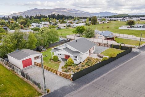 Photo of property in 11 Totara Drive, Twizel, 7901