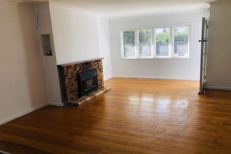 Photo of property in 27 Cameron Street, Papakura, 2110