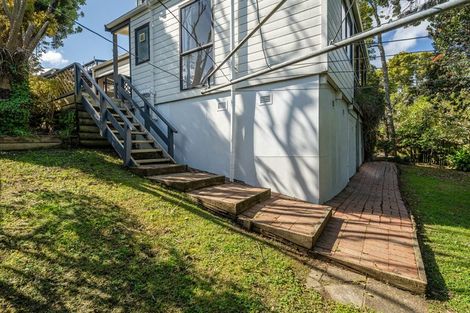 Photo of property in 5/8 West Lynn Road, Titirangi, Auckland, 0604