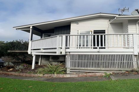 Photo of property in 2/8 Beauly Grove, Papakowhai, Porirua, 5024