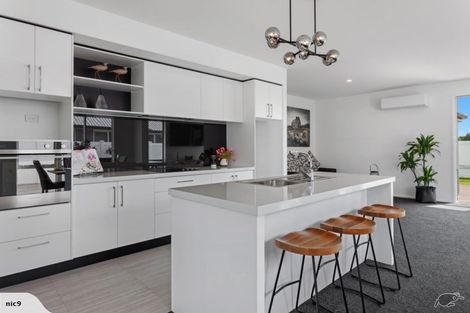 Photo of property in 13 Kakariki Drive, Coastlands, Whakatane, 3120