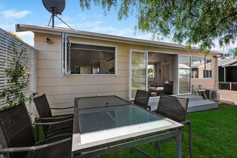 Photo of property in 5a High Street West, Waitara, 4320