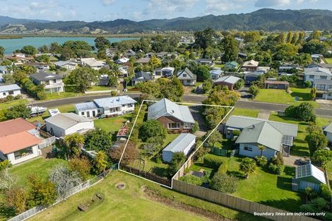 Photo of property in 33 Catherine Crescent, Whitianga, 3510