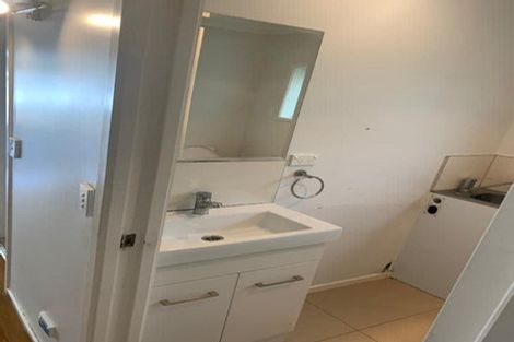 Photo of property in 190 Manuka Road, Bayview, Auckland, 0629