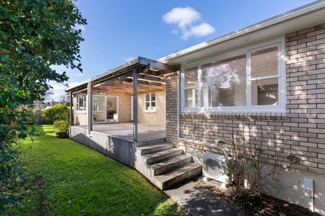 Photo of property in 14 Roseneath Place, Birkdale, Auckland, 0626