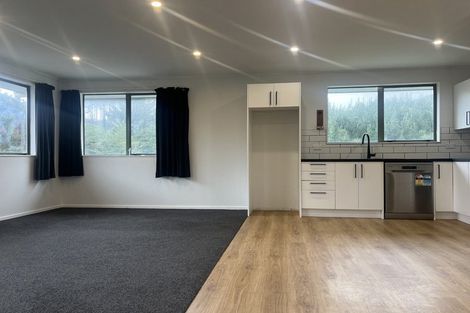 Photo of property in 6 Ribbonwood Terrace, Ranui, Porirua, 5024