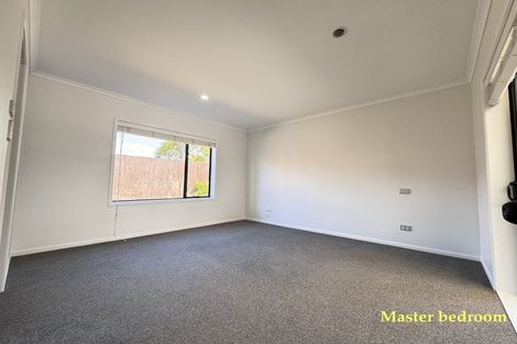 Photo of property in 12 Aclare Place, East Tamaki, Auckland, 2016