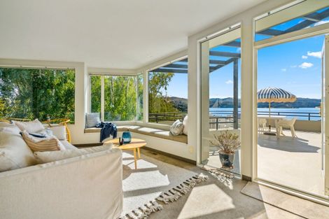 Photo of property in 26a Mana View Road, Paremata, Porirua, 5026