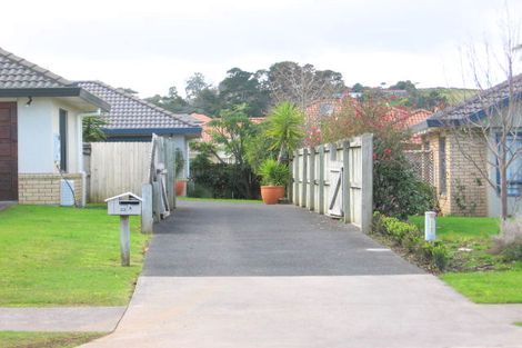 Photo of property in 22 Emyvalie Place, Dannemora, Auckland, 2016