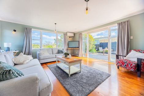 Photo of property in 27 Aorangi Road, Paraparaumu, 5032