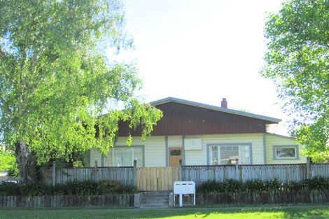 Photo of property in 24 Ormond Road, Whataupoko, Gisborne, 4010