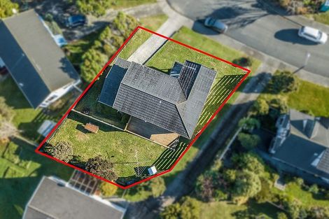 Photo of property in 42 Dominica Crescent, Grenada Village, Wellington, 6037