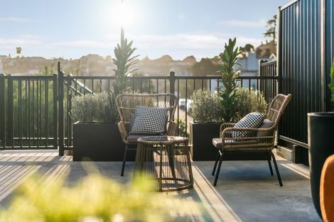 Photo of property in 13/10 Ngaroma House Drive, Hobsonville, Auckland, 0616