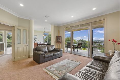 Photo of property in 12 Gulf Harbour Drive, Gulf Harbour, Whangaparaoa, 0930