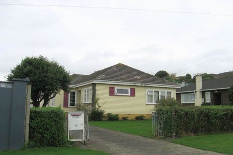 Photo of property in 15 Mclellan Street, Tawa, Wellington, 5028