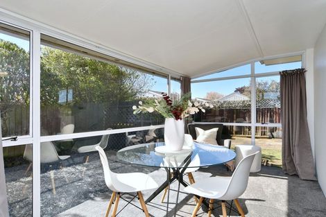 Photo of property in 2/14 Four Elms Place, Parklands, Christchurch, 8083