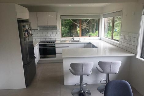 Photo of property in 34 Kelman Road, Kelston, Auckland, 0602