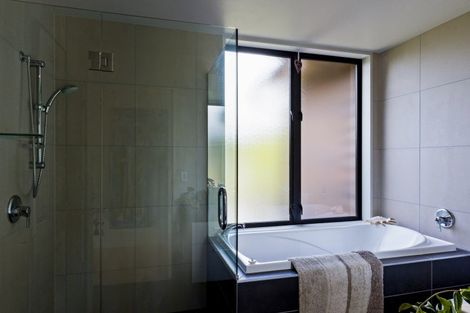 Photo of property in 20 Rannoch Drive, Jacks Point, Queenstown, 9371