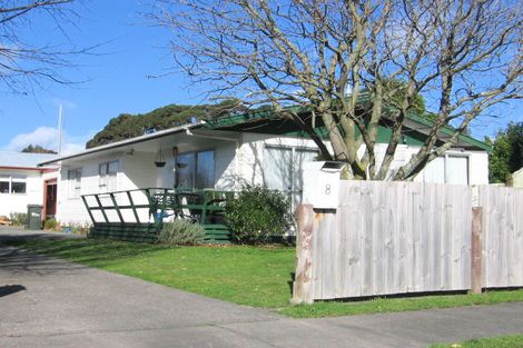 Photo of property in 8 Geraldine Crescent, Cloverlea, Palmerston North, 4412