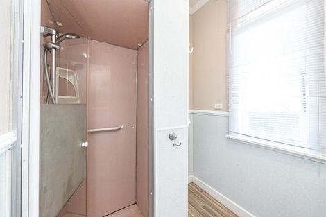 Photo of property in 5 Mason Terrace, Gonville, Whanganui, 4501