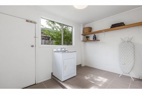 Photo of property in 1b South Pacific Place, Henderson, Auckland, 0612
