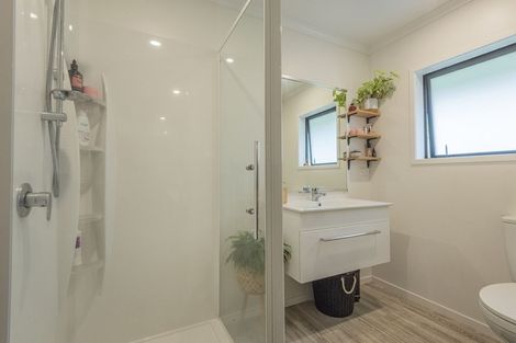 Photo of property in 25 Catherin Servant Close, Maunu, Whangarei, 0110