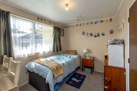 Photo of property in 5 Baillie Crescent, Carterton, 5713