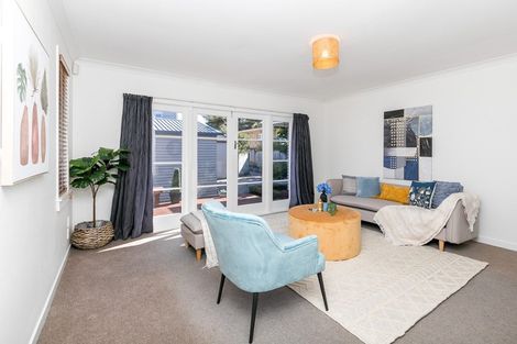 Photo of property in 29 Lake Crescent, Hamilton Lake, Hamilton, 3204