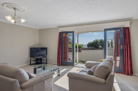 Photo of property in 2/79d Dyers Pass Road, Cashmere, Christchurch, 8022