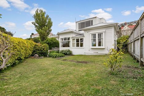 Photo of property in 19 Talavera Terrace, Kelburn, Wellington, 6012