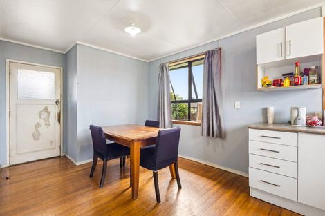 Photo of property in 47 Chadwick Crescent, Mangere East, Auckland, 2024