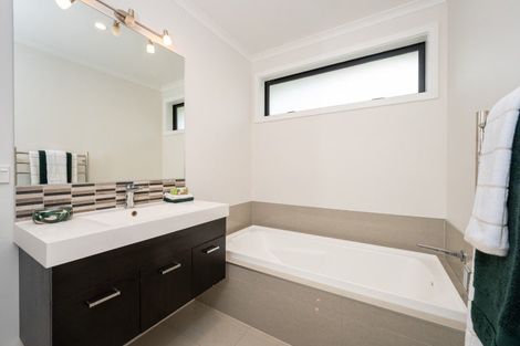 Photo of property in 19 Te Heipora Place, Havelock North, 4130