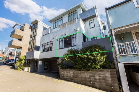 Photo of property in 2/27 Drummond Street, Mount Cook, Wellington, 6021