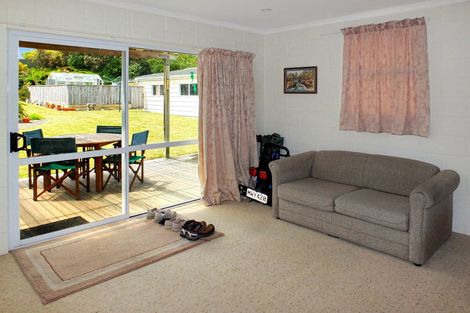 Photo of property in 31 Nash Parade, Foxton Beach, Foxton, 4815