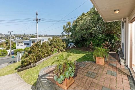 Photo of property in 35 Bayview Road, Browns Bay, Auckland, 0630